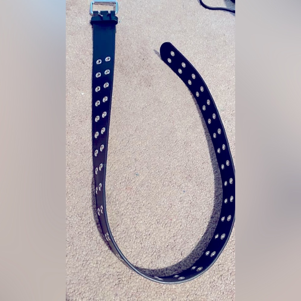 Brandy Melville belt one size